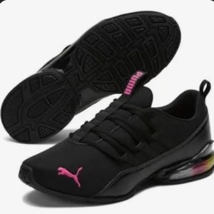 Womens rainbow pumas